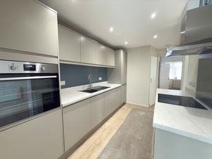 Photo 11- click for photo gallery